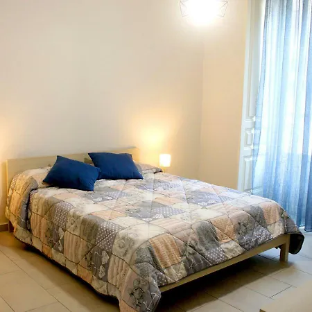 Sicilia Casa Vacanza Apartment *